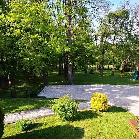 La Rose Des Vents Bed & Breakfast